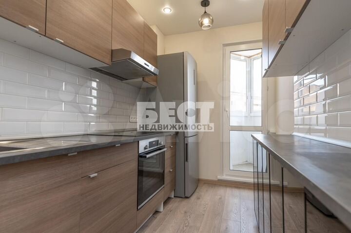 3-к. квартира, 87 м², 14/25 эт.