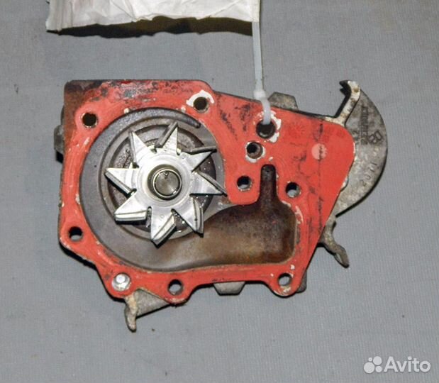 Помпа водяной насос Renault Logan 1.6 K7M