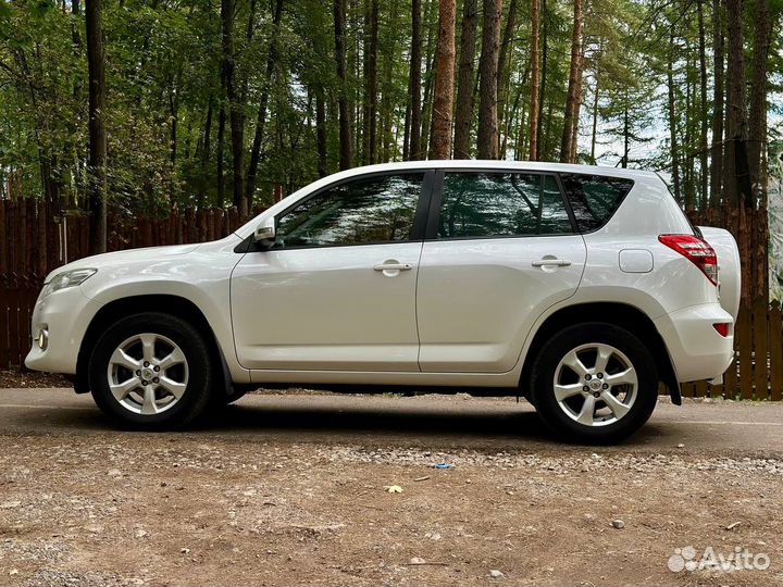 Toyota RAV4 2.0 CVT, 2011, 125 700 км