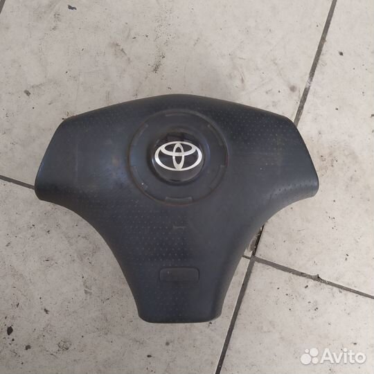 Подушка безопасности в руль toyota vitz