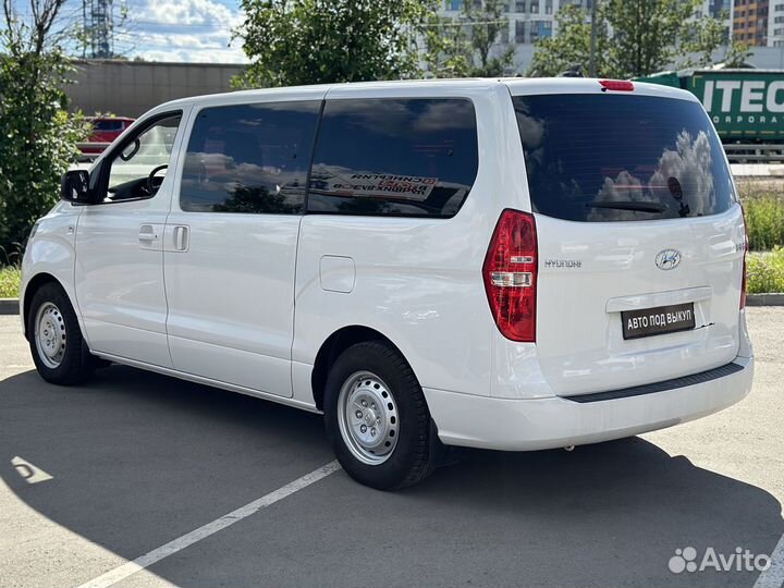 Аренда авто под выкуп минивен Hyundai Starex H-1