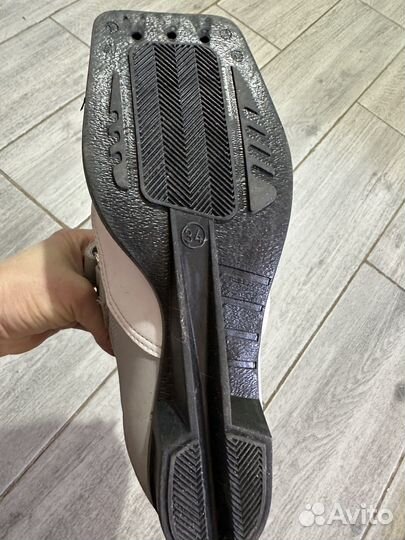 Лыжные ботинки размер 34