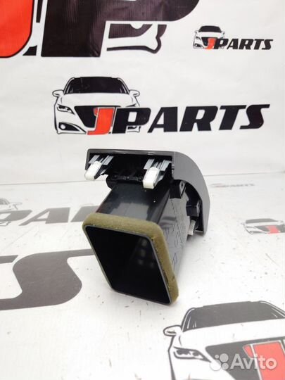 Дефлектор воздуховода Mitsubishi Outlander II (200