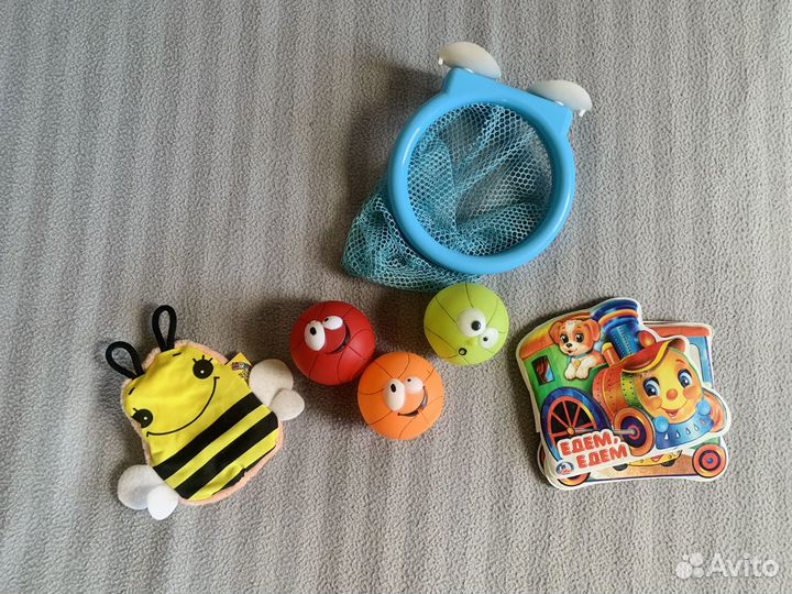 Игрушки для купания в ванной пакетом
