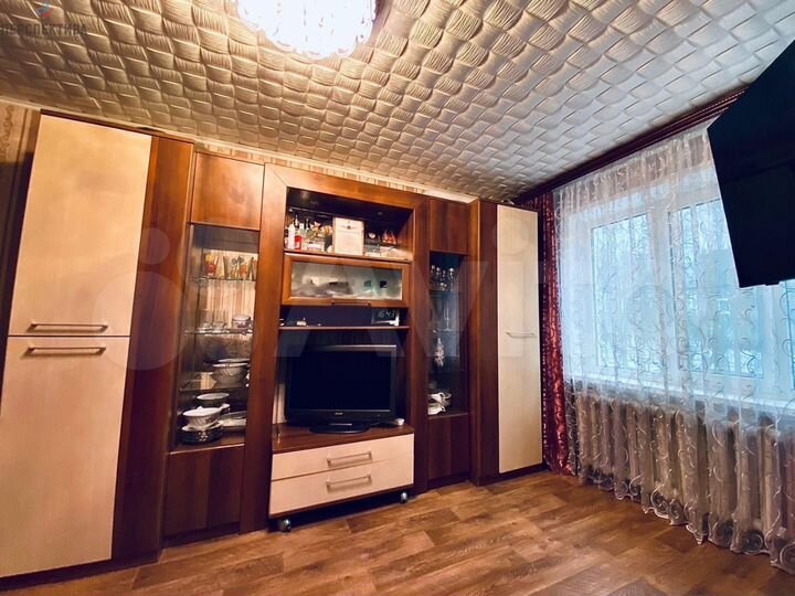 3-к. квартира, 70 м², 1/9 эт.