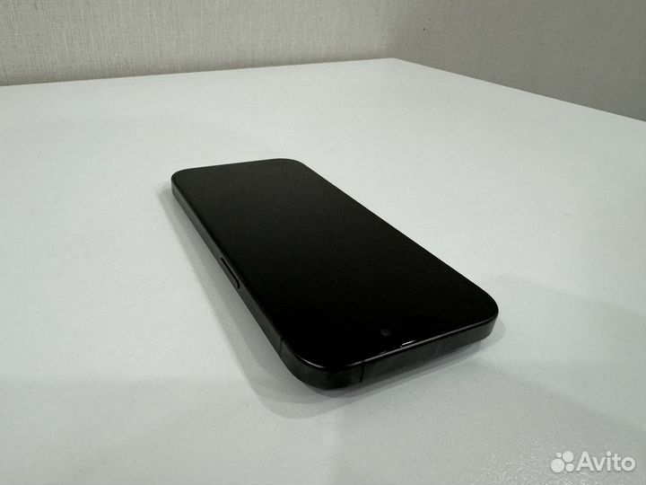 iPhone 15 Pro, 256 ГБ