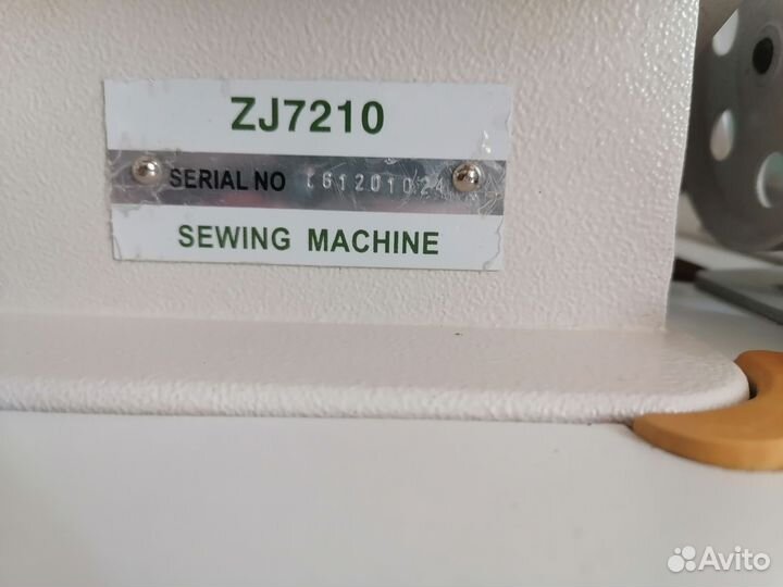 Швейная машина zoje