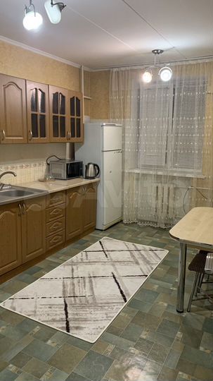 4-к. квартира, 70 м², 1/5 эт.