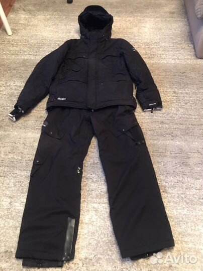 Спортивный костюм для сноуборда