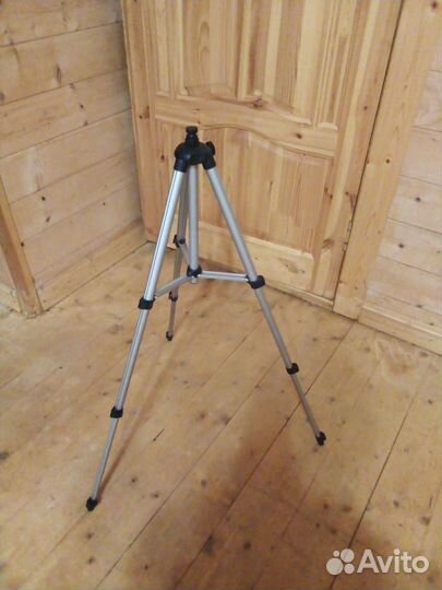 Штатив для фотоаппарата