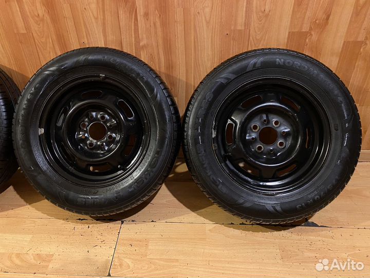 R13 Nokian Tyres Nordman SX2 175/70, PCD 4x98 DIA 58.5