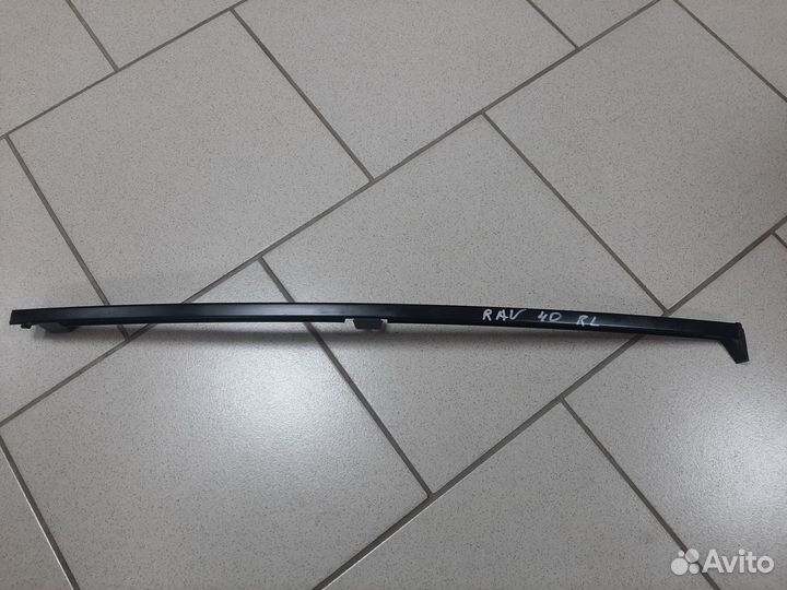 Направляющая стекла задняя левая Rav4 40 2012-19