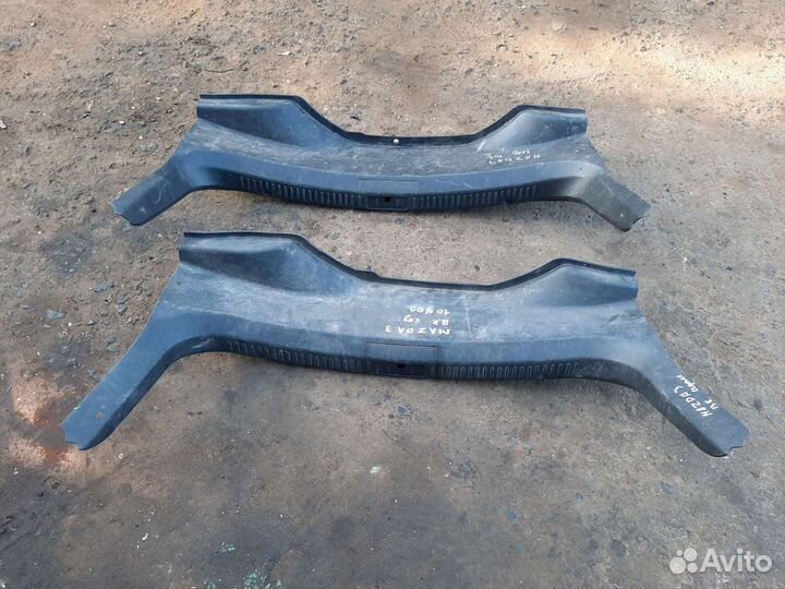 Обшивка задней панели mazda 3 bk седан