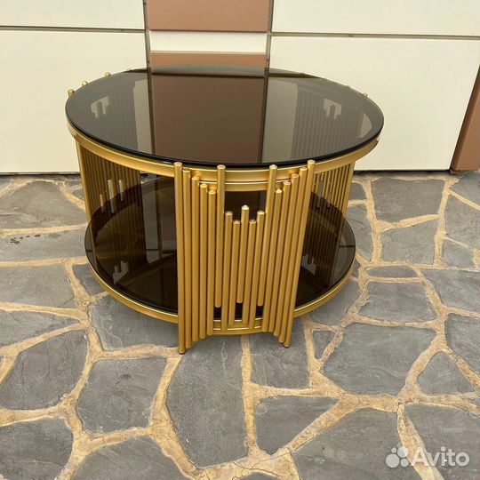 Журнальный столик