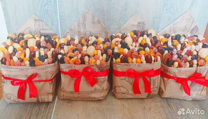 Съедобный букет бокс из сухофруктов орехов