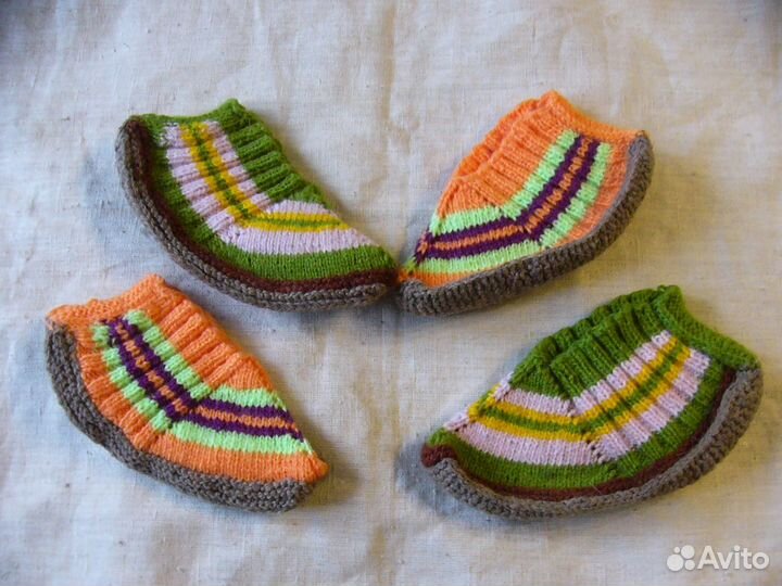 Новые вязанные шерстяные тапочки ручной работы