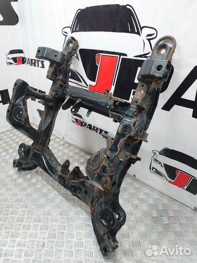 Подрамник передний Suzuki Grand Vitara