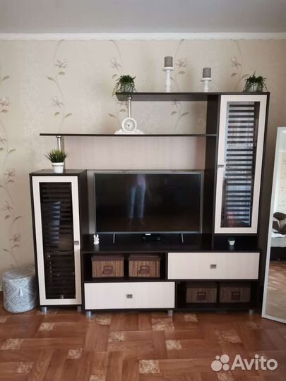Стенка в гостиную бу