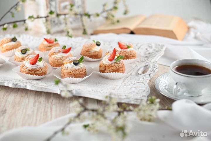 Пирожное «Шу» с начинкой крем-чиз (10шт.)