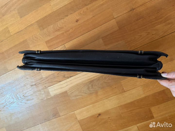 Мужской кожаный портфель Matras