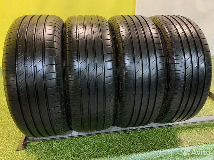 Goodyear EfficientGrip Performance 215/50 R17