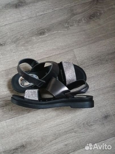 Сандали 37 размер