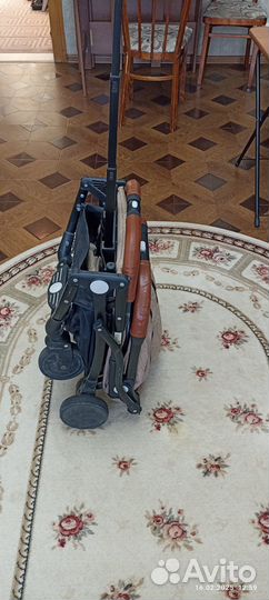 Детская прогулочная легкая коляска бу