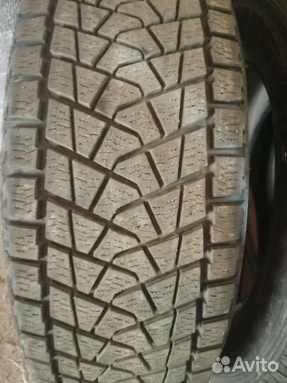 Bridgestone Blizzak Revo GZ 215/65 R16 98S