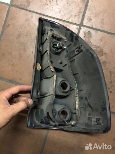 Фонарь Toyota Land Cruiser Prado 120 задний левый