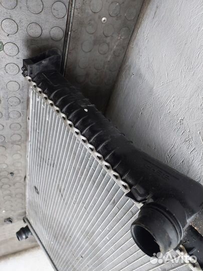 Радиатор охлаждения двигателя BMW 7 E38, 2000