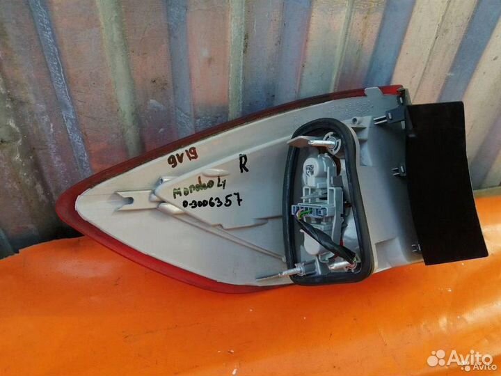 Фонарь задний наружный правый Ford Mondeo IV (200