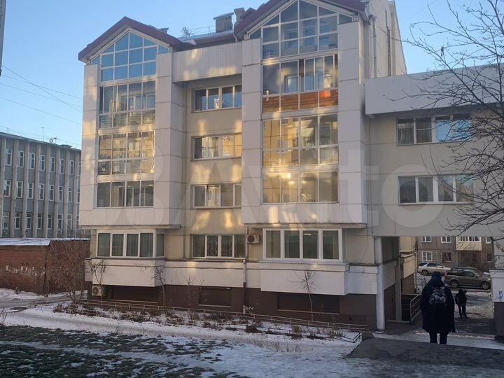 4-к. квартира, 125,2 м², 1/6 эт.