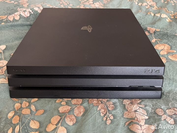 Sony Playstation 4 PRO 1TB