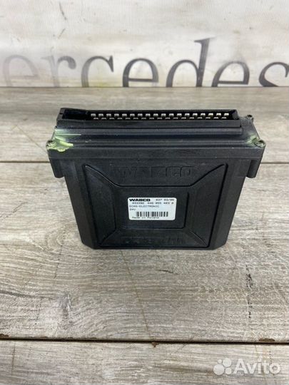 Блок управления пневмоподвеской Renault 420 Dci