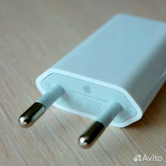 Блок питания iPhone