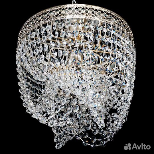 Хрустальная люстра 