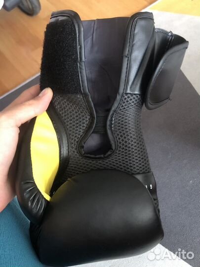 Перчатки боксерские Everlast Elite Pro style