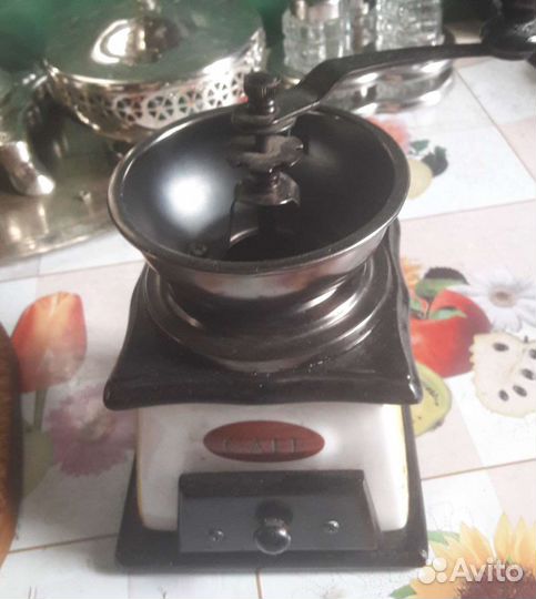 Кофемолка ручная