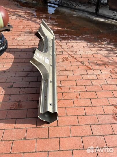 Порог правый от infiniti FX35(S50)