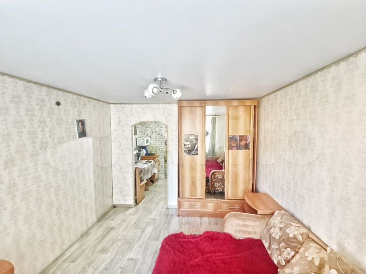 Комната 18 м² в > 9-к., 2/4 эт.