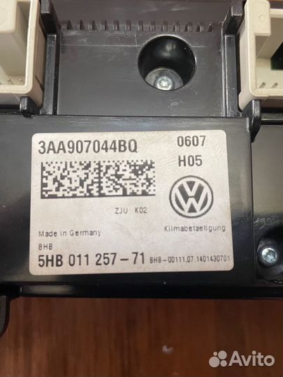 Блок управления климатконтролем VW Jetta 6