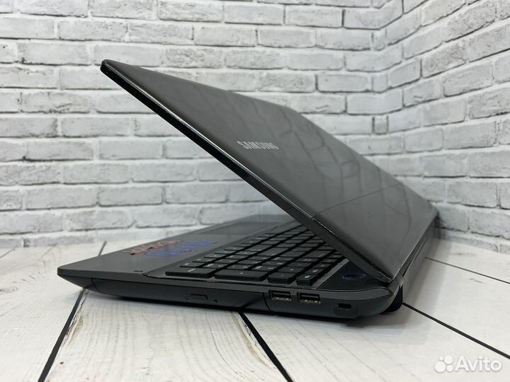 Мощный ноутбук Samsung 8gb/SSD/гарантия