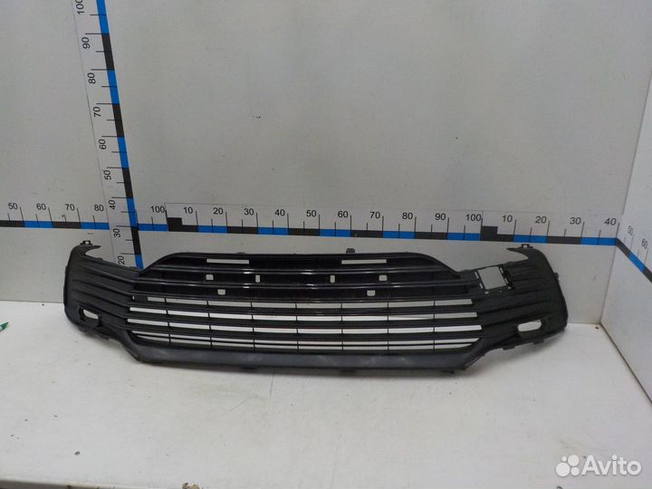Решетка в бампер Toyota Camry