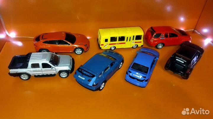 Машинки металлические пакетом