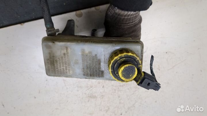 Цилиндр тормозной главный Seat Alhambra, 2001