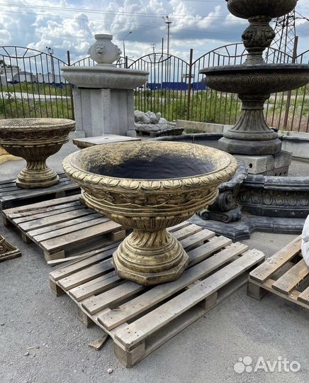 Бетонные вазоны