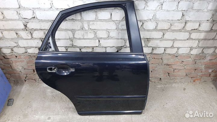 Дверь задняя правая Volvo s40 2