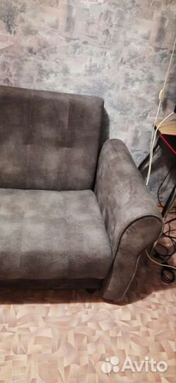 Диван книжка