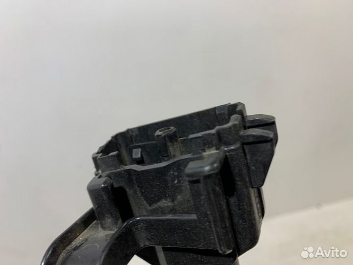 Форсунка омывателя фары передняя правая Toyota