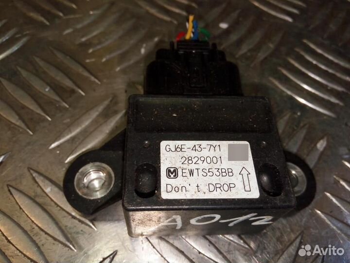 Датчик ускорения mazda 6 GG 2002-2007 GJ6E437Y1